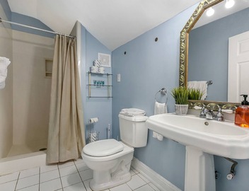 Canal Express Rooms 4