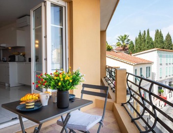 Cap Ferrat View III AP4401 By Riviera Holiday Hom 2