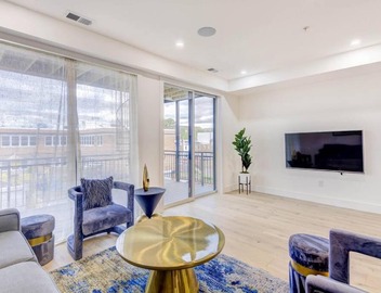 Capitol View 3 DC Penthouse with Rooftop view Free parking and WiFi WIFI 2