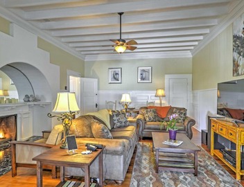 Carpinteria Apt w/Hot Tub - 10 Min Walk to Beach! 5