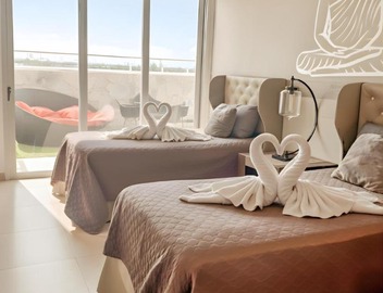 Casa Buddha - Pool, Jacuzzi and private terrace 4