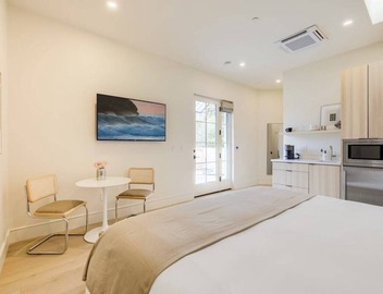 Casa De La Vina Unit 9 - Boutique Suites 3