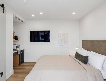 Casa Jardin Unit 3-Boutique Suite in Downtown Santa Barbara 3