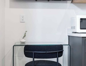 Casa Jardin Unit 5-Boutique Suite in Downtown Santa Barbara 2