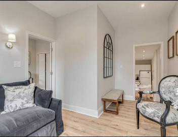 Casa Leslieville - 2BR Suite with LRG Patio 3