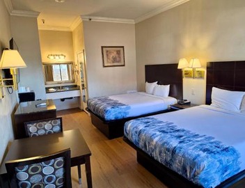 Castaic Inn Six Flags Valencia 2