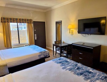 Castaic Inn Six Flags Valencia 5