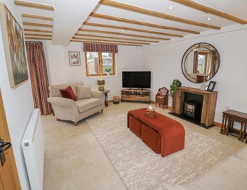 Cedar Barn 5
