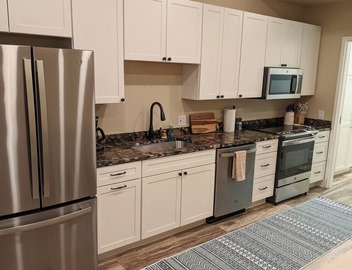 Center of Downtown Traverse City 3bd/2ba Condo 5