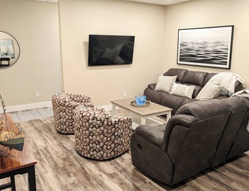Center of Downtown Traverse City 3bd/2ba Condo 3