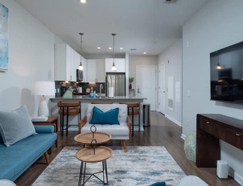 Central 1-BR Condo Assembly Row Gym & Pool Sleep 5 3