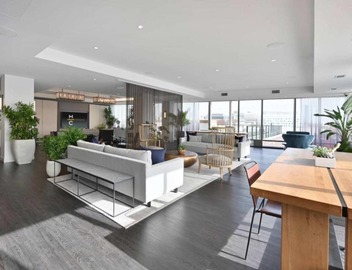 Central 1BR Apartment Assembly Square Pool Gym Parking Sleep 5 5