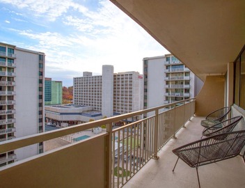 Central Apartment with Easy Metro Access 5