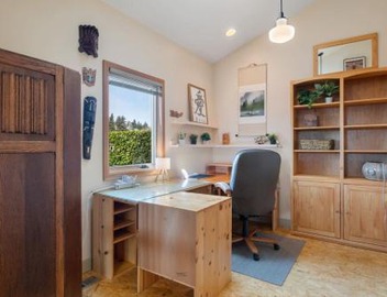 Central Charm with Office & Peaceful Yard 4