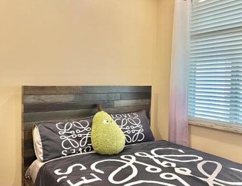 Central & Comfy 1B1B 3