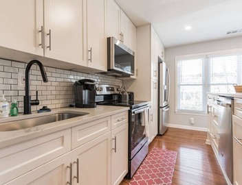 Central Convenient Home | Free Parking | Near U St 5