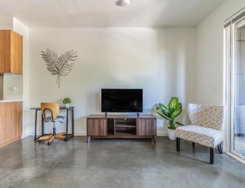 Central District Condo | Modern| Rooftop 3
