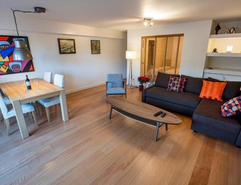 Central & Quiet Canal Apartment 2