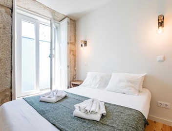 Central Studio with Pool & Patio by LovelyStay 5