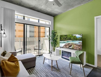 Centric 2BR In HEART of DTPHX Free Garage Parking 4