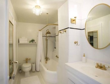 Chambre de Bonne in Downtown Long Beach 4