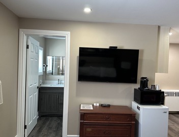 Champlain Motor Inn 3