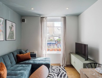 Charming 1-bedroom apartment in beautiful Broadway Market with WiFi 2