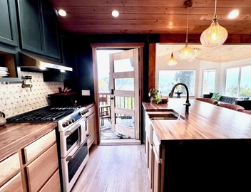 Charming 1923 2-bedroom 2-bath home with WiFi and AC in Los Angeles, Eagle Rock 5