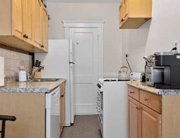 Charming 1BR Apt in Boston w/ROKU TV! 3
