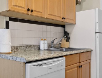 Charming 1BR Apt in Boston w/ROKU TV! 4
