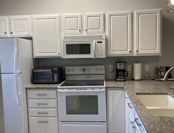 Charming 2 Bed, 2 Bath Charlevoix Condo 2