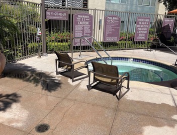 Charming 2-bedroom apartment by LAX with every amenities you will require & more 3