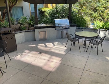 Charming 2-bedroom apartment by LAX with every amenities you will require & more 4