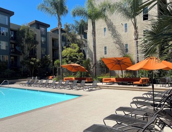 Charming 2-bedroom apartment by LAX with every amenities you will require & more 5