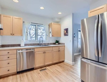 Charming 3-BDR Cottage: Downtown Boulder 3