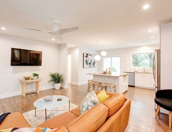Charming 3-bedroom house in Villa Heights near NoDa with Fully-Fenced Backyard 2