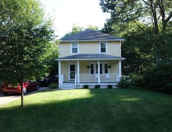 Charming 3BR Colonial Home in Wellesley 5