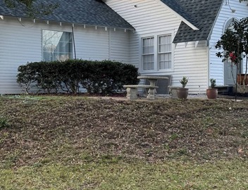 Charming 4-bedroom bed & breakfast in Marksville with AC, WiFi and full Kitchen. 5