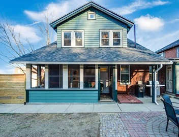 Charming 5 Bedroom Fully Renovated Historic Home 4