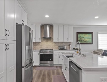 Charming 5 bedroom with a putting green 2
