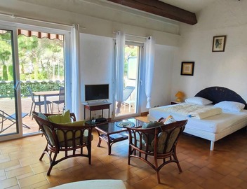 Charming accommodation with pleasant terrace 2