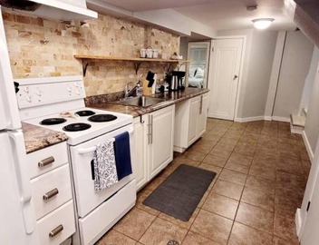 Charming Basement Studio Bathroom Full Kitchen 3