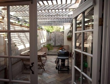 Charming Beach Bungalow in South Laguna Beach Village. Private Property Parking, 4