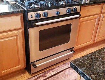 Charming Bloomingdale Row Home with Deck and Parking 5