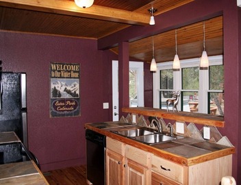 Charming Cabin, Next To National Park 3 Bedroom Cabin - #20-NCD0297 2