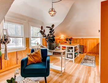 Charming Carriage House in Capital Hill 2