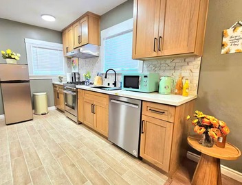 Charming & Cozy Home Near Caltech PCC & Pasadena Convention Center King-size bed 4