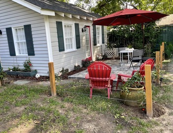 Charming Downtown Studio. Easy walk to restaurants & Shopping 5