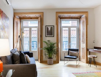 Charming Flat with Balconies Central Chiado District 2 Bedrooms & AC 19th Century Building 4