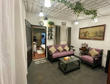 Charming Independent Cottage at Carter road, Bandra, Mumbai 5